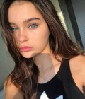 Rencontre Femme : Евка, 20 ans à Ukraine  Днепр